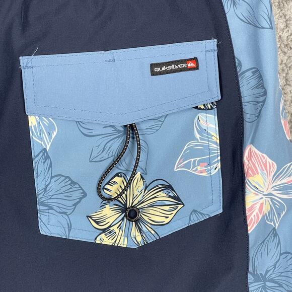 QuikSilver Eclipse Volley Trunks Mens S Floral Lined Drawstring Swim $80 MSRP - Picture 7 of 10